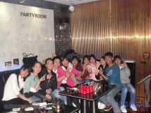 20131225协会第12组成员自由组织K歌联谊活动