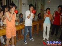2006-06-01协会委员会全体成员庆六一大型联谊活动（03）