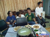 2009-04-04协会成员聚宝苑喝恭城油茶(相机1)（01）