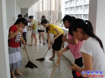 2011-09-04协会帮六教洗澡打水丈（03）