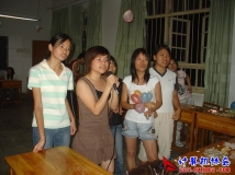 2006-06-01协会委员会全体成员庆六一大型联谊活动（04）