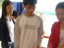 2006-05-14协会委员会全体成员与指导老师大王滩户外联谊活动\系相机(04)