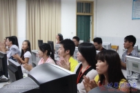 20130914协会第9、10届干部工作交接交流暨第10届干部就职宣誓大会（02）