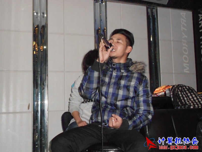 120311cakg200.jpg