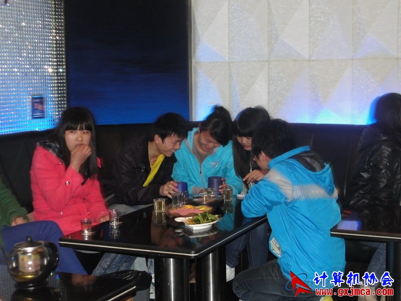 120311cakg016.JPG