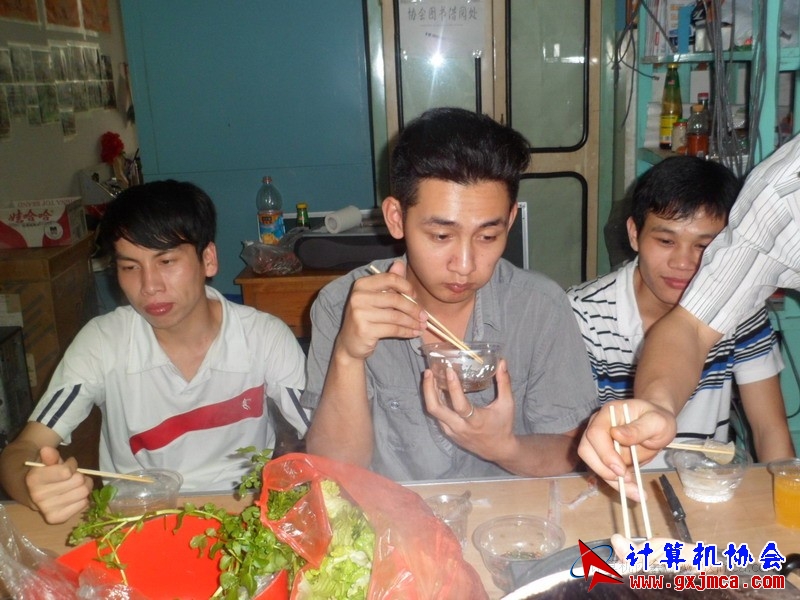 120317cakg250.JPG