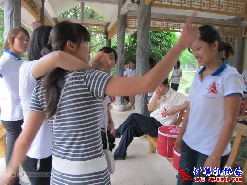 120614ca1208.JPG