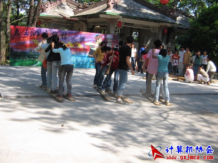 060514CA0387.jpg