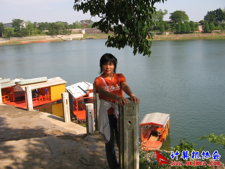 060514CA0404.jpg