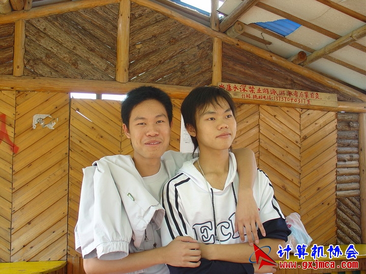 060514CA0989.JPG