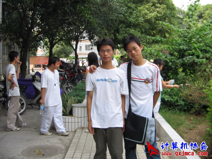 061021CA054.jpg