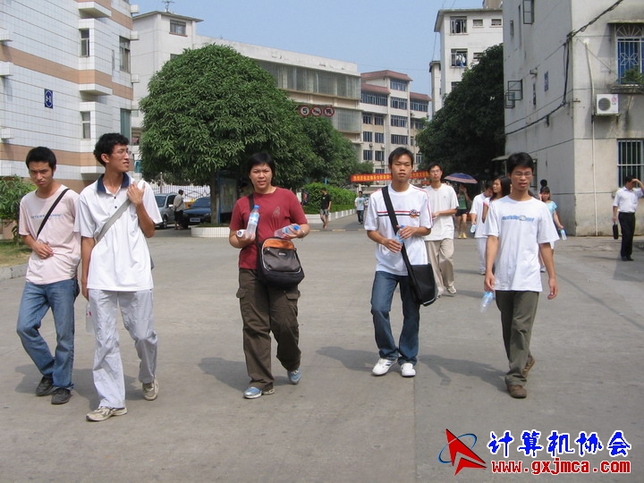 061021CA059.jpg