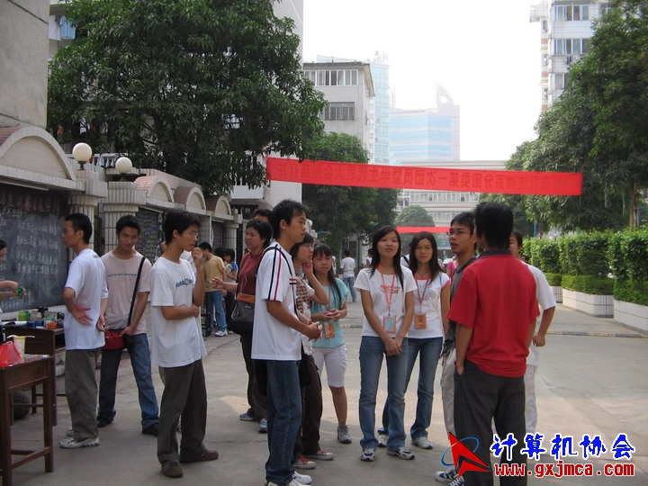 061021CA097.jpg