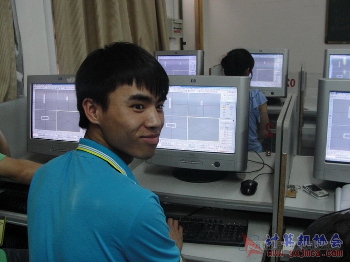 120424px2010.JPG
