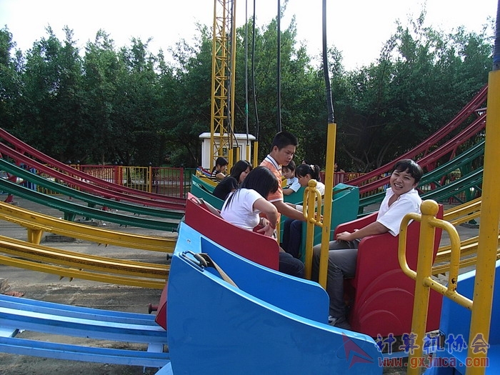 071029XCB257.jpg