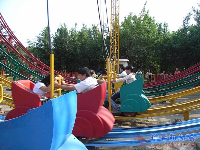 071029XCB264.jpg