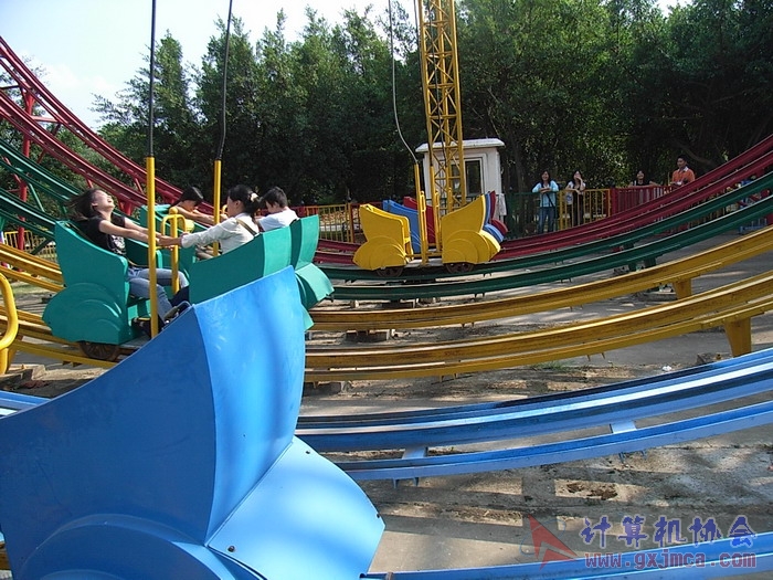 071029XCB266.jpg