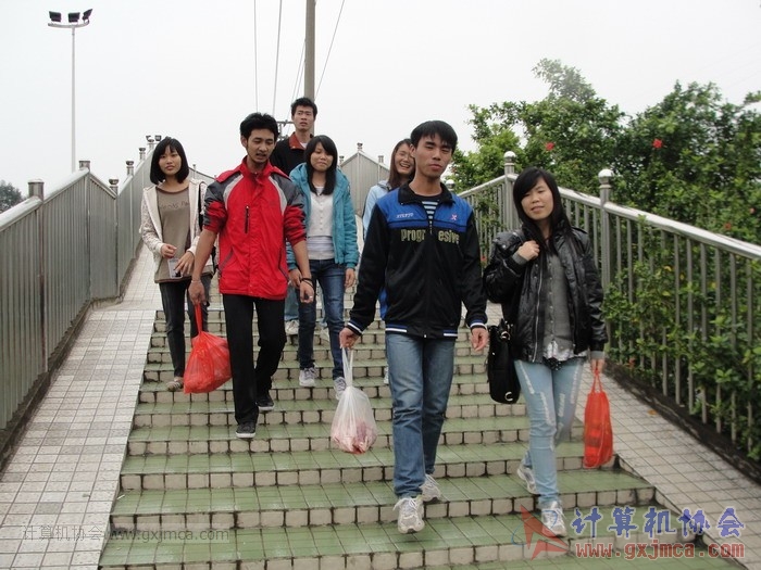121202cagb105.JPG