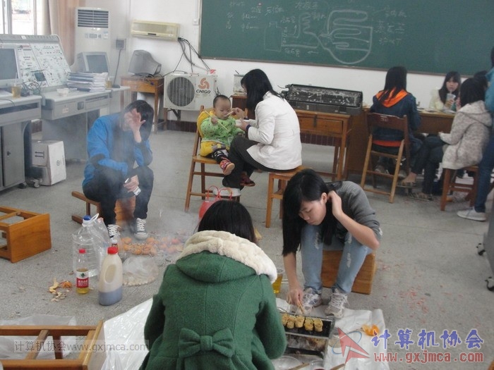 121202cagb125.JPG