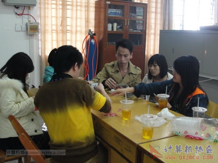 121202cagb136.JPG