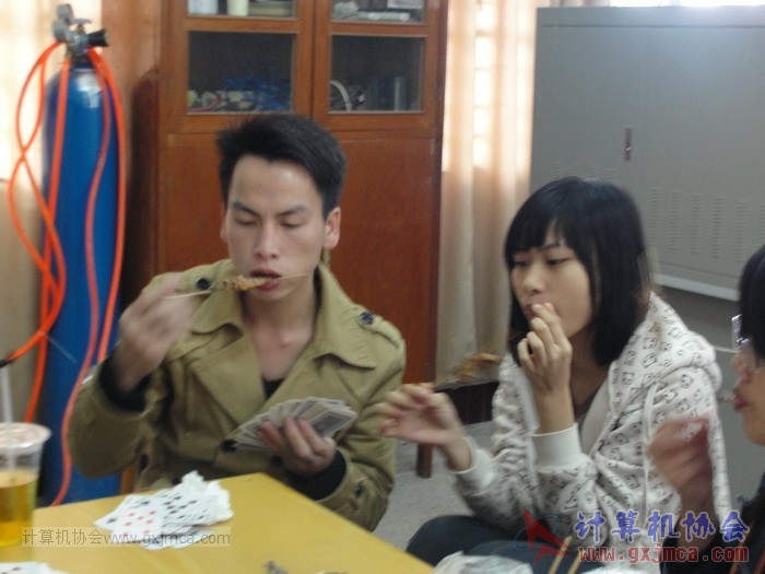 121202cagb146.JPG