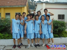 2005-11-29协会男蓝球赛风采（02）