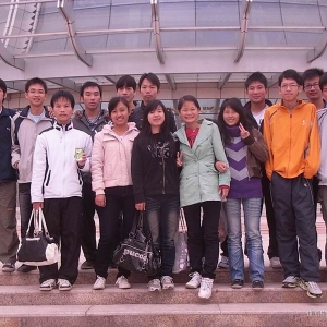 技术部与人事部成员参观广西民族博物馆记