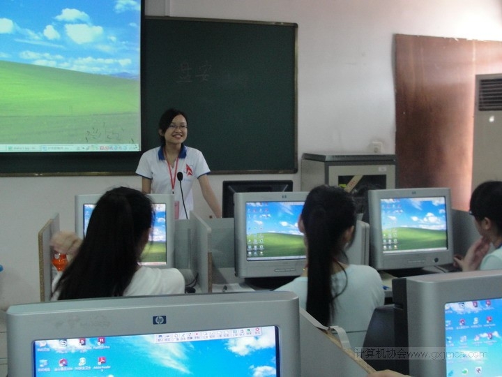 2011-2012第2学期《3D Max三维设计--家居设计》会员培训