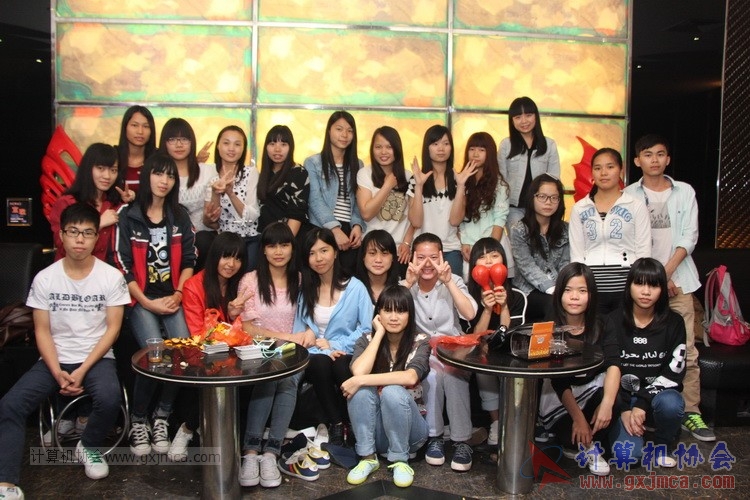 协会宣传部网络部顺利开展佰迪乐K歌及打牌联谊活动（2014-2015第2学期）