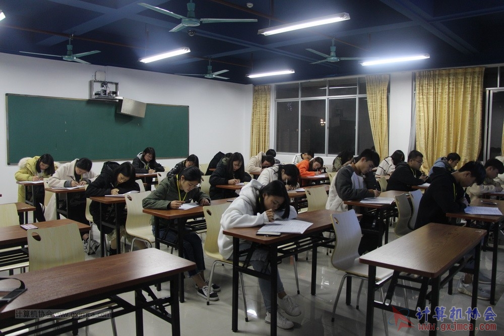 协会对2018级全体干事进行干事升委员理论+技能考核（2018-2019第1学期）