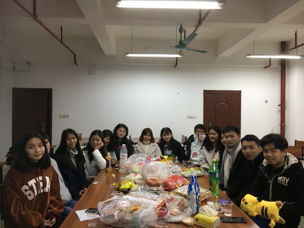 宣传部新老成员期末聚会交流开开联谊活动顺利开展（2018-2019第一学期）