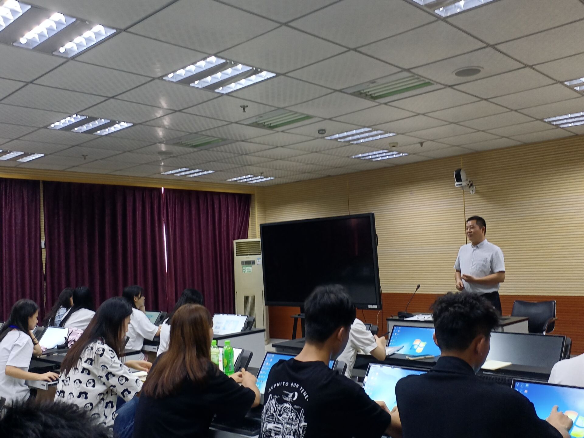 开学咯！欢迎伙伴们回校回协会回到e家工作学习（2021-2022第一学期）