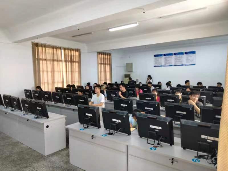 为做好周年庆活动对理事会全体成员进行工作布置（2021-2022第二学期）