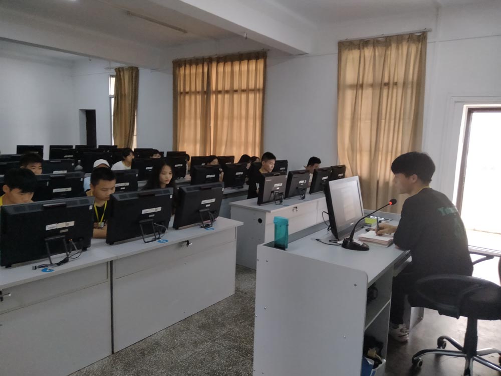 协会召开21级全体理事会例会（2021-2022第二学期)