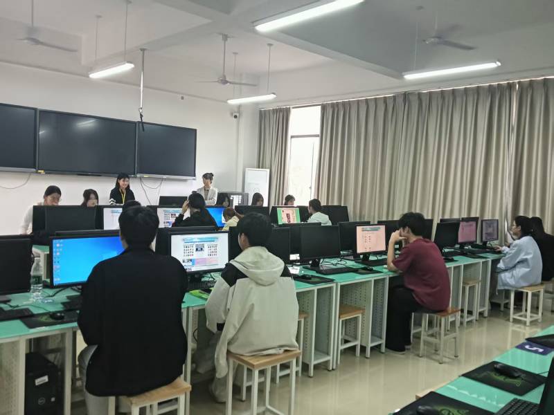 协会召开2025级新生见面会及新老成员交流会